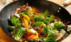 Как приготовить овощи по-китайски?