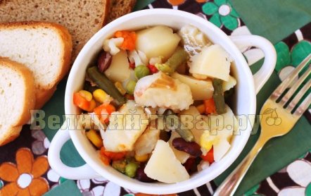 Филе минтая с картофелем и овощами на пару в мультиварке