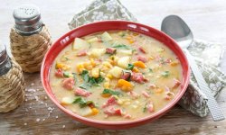 Как приготовить в мультиварке гороховый суп с пряной зеленью и колбасным сыром